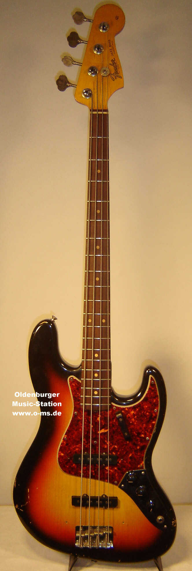 Fender Jazz Bass 1964 sunburst 1.jpg
